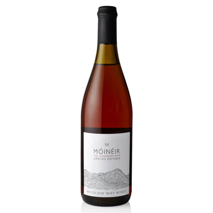 Móinéir Irish Strawberry Wine