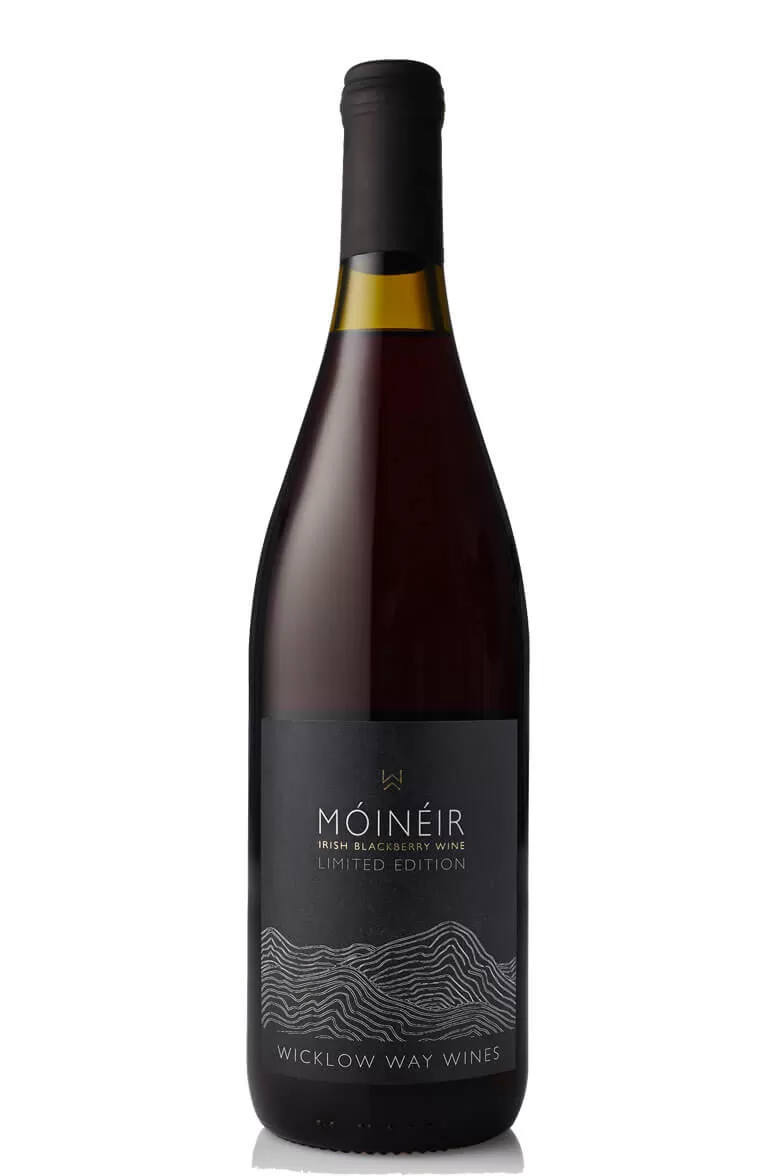Móinéir Irish Blackberry Wine with Wild Elderberries